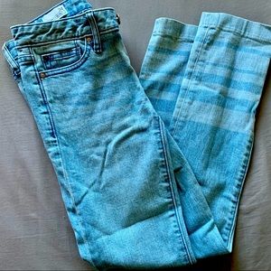 gap detailed jeans!